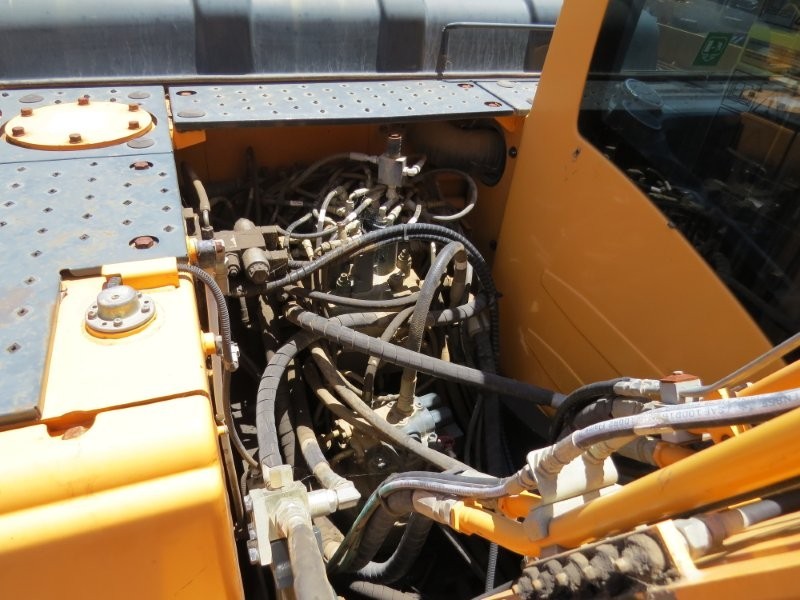 2018 Hyundai R140LC-9 - Image 12