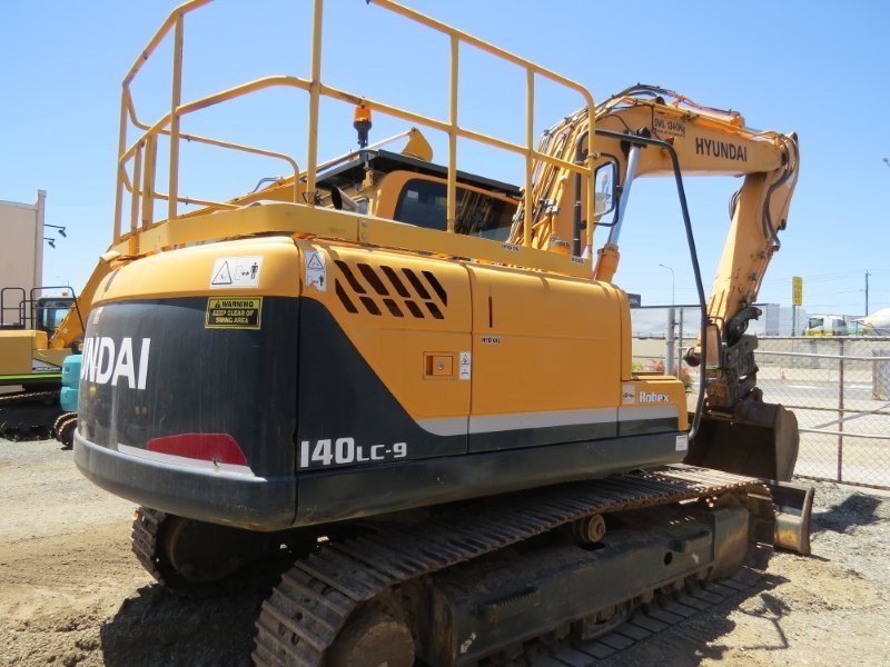 2018 Hyundai R140LC-9 - Image 3