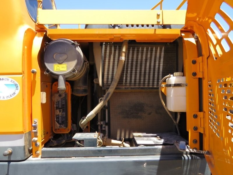 2018 Hyundai R140LC-9 - Image 15