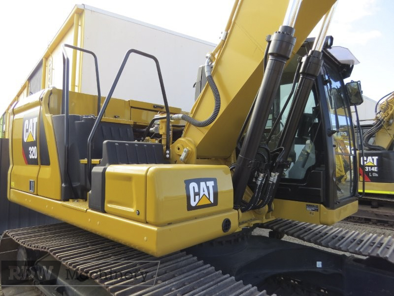 2018 Caterpillar 320 - Image 18