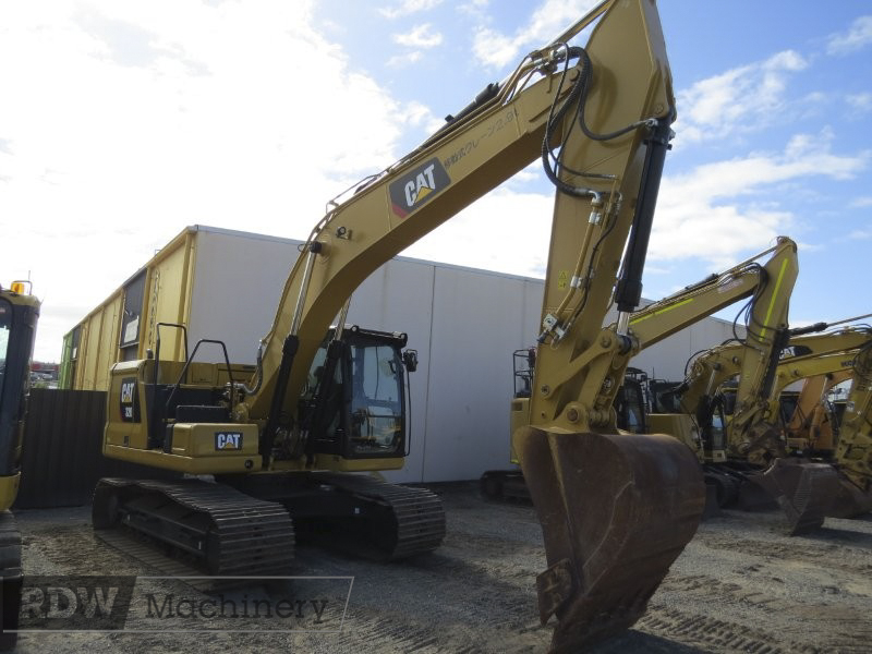 2018 Caterpillar 320 - Image 6
