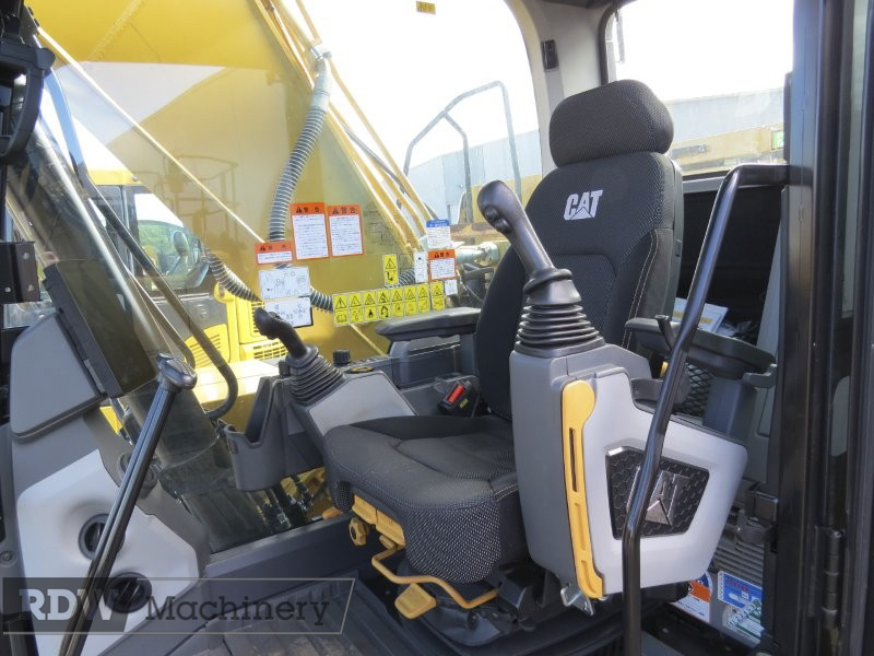 2018 Caterpillar 320 - Image 11