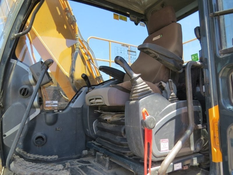 2018 Hyundai R140LC-9 - Image 8