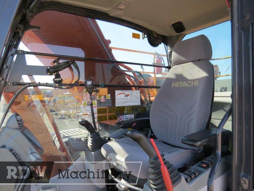 Hitachi ZX360LC-5 Excavator - Image 4
