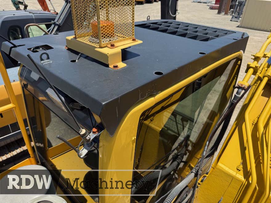 2013 Komatsu PC200LC-8 - Image 8