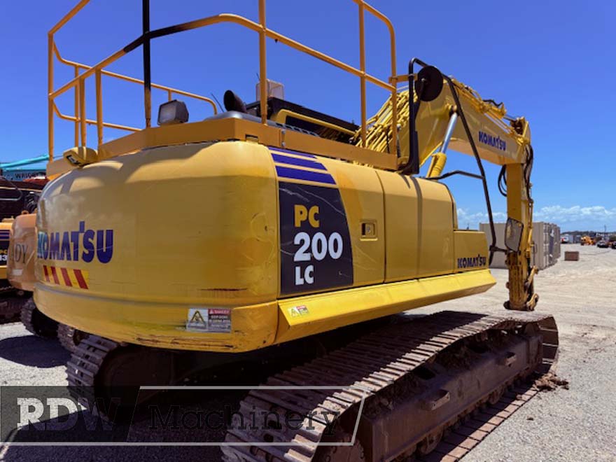 2013 Komatsu PC200LC-8 - Image 5