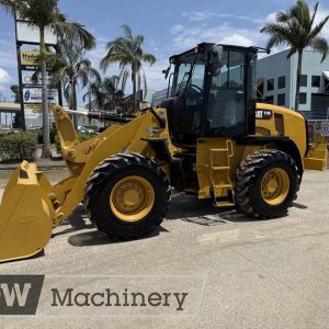 2015 Caterpillar 910K