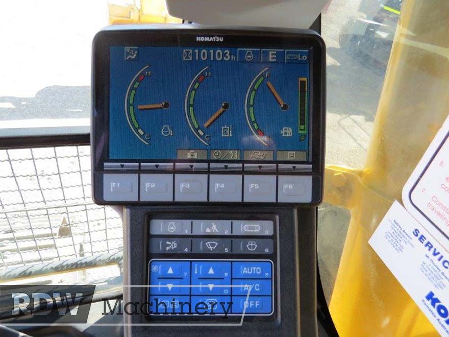 Komatsu PC300LC-8 Long Reach Excavator - Image 5