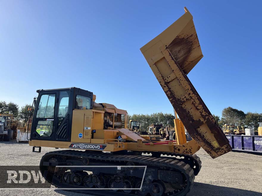 Morooka MST 2200 VDR Dump Truck - Image 11