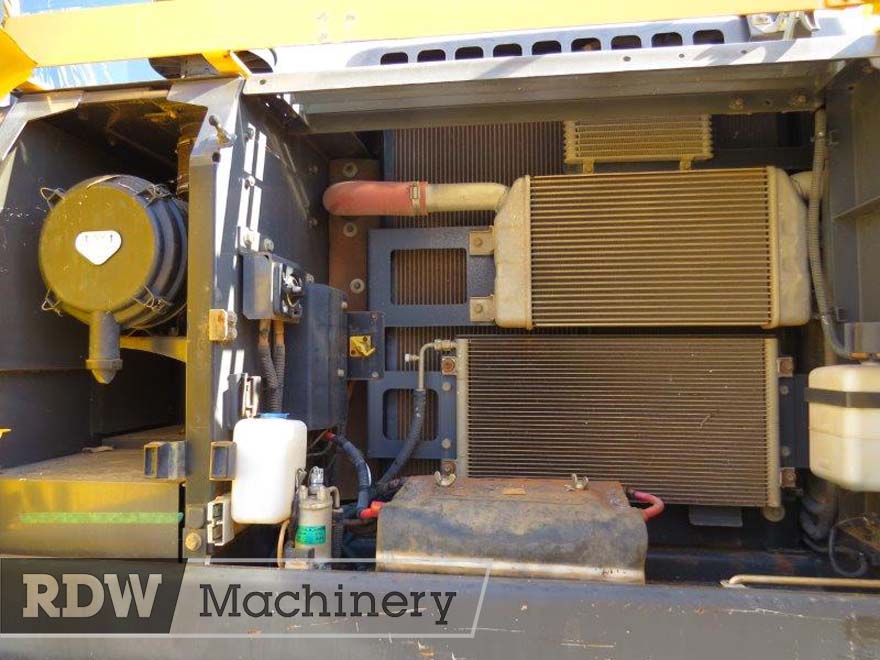 Sumitomo SH210LC-6 Excavator - Image 7